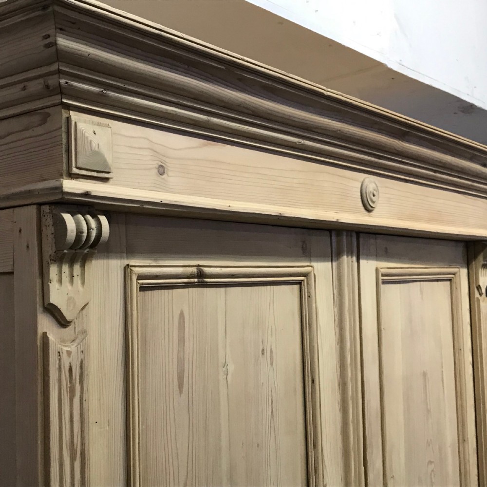 LATE 1800'S OLD PINE DOUBLE WARDROBE WITH BOTTOM DRAWERS (DISMANTLES) View VII