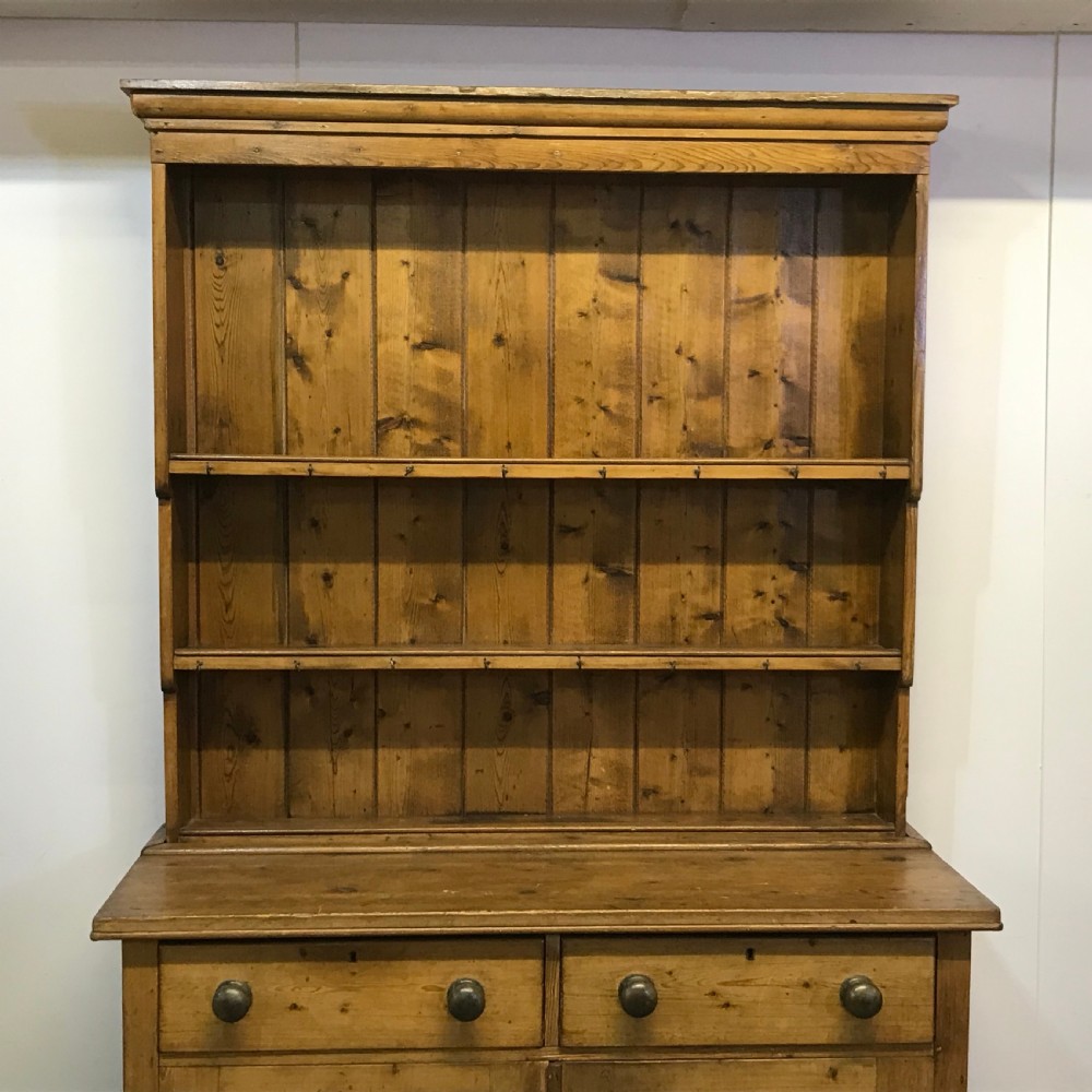 WAXED OLD ENGLISH PINE DRESSER View III