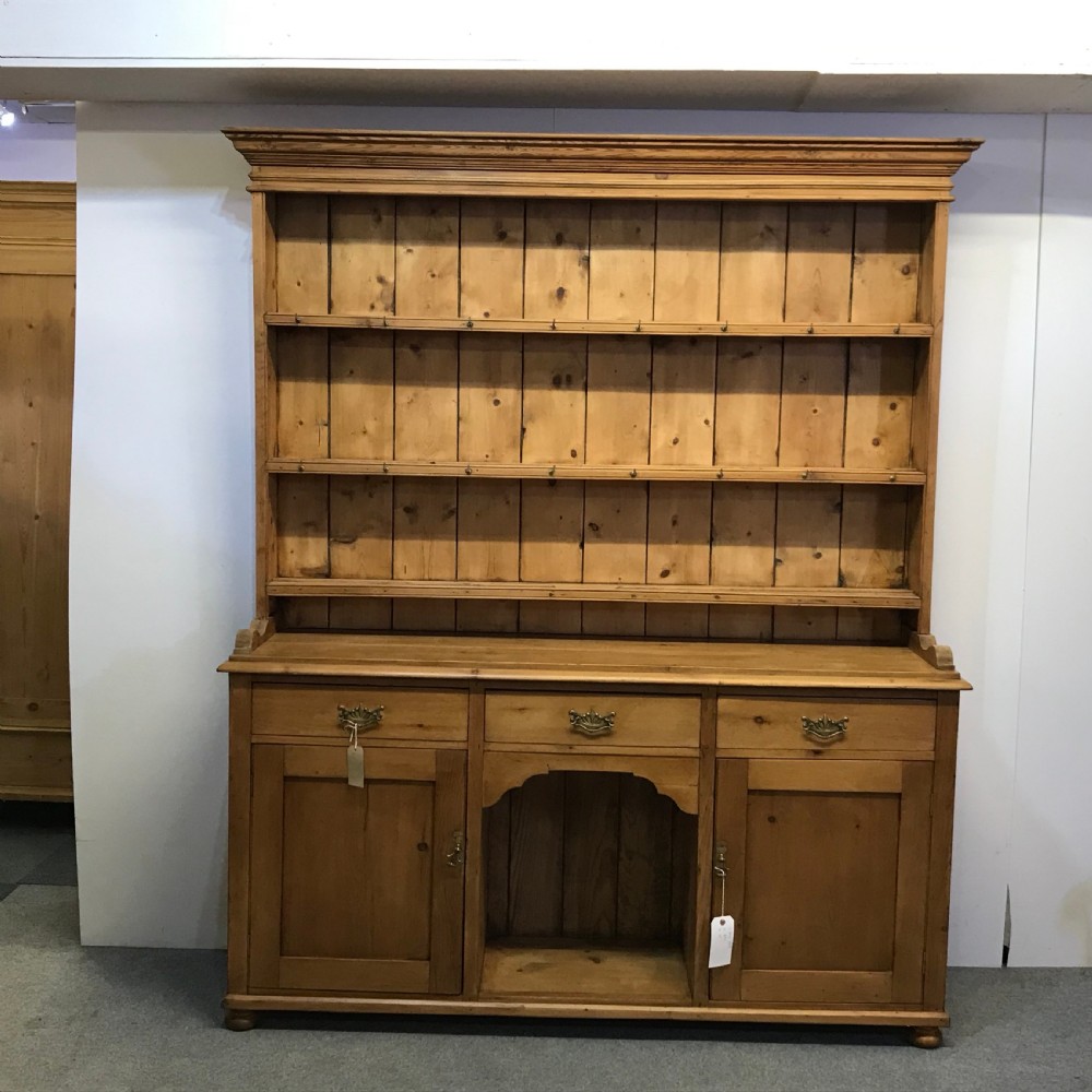 LARGE ANTIQUE PINE PEMBROKESHIRE DRESSER 