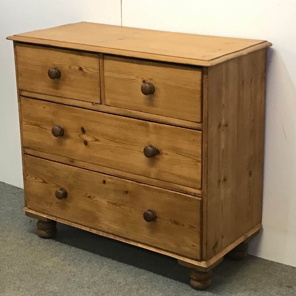 VICTORIAN PINE CHEST OF DRAWERS View III