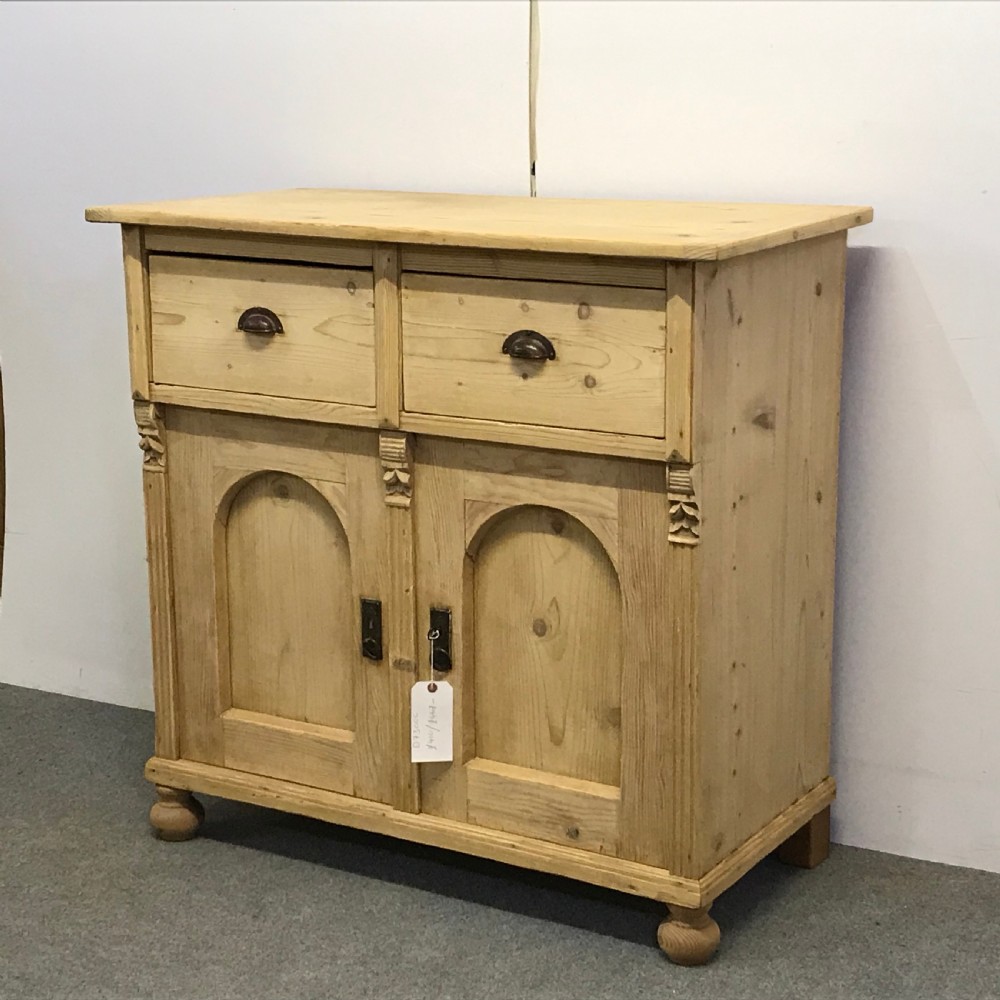 ATTRACTIVE ANTIQUE PINE SIDEBOARD View III