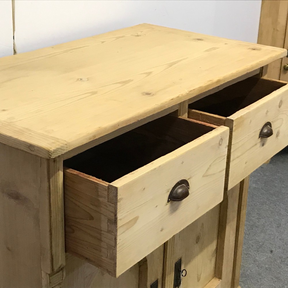 ATTRACTIVE ANTIQUE PINE SIDEBOARD View IV