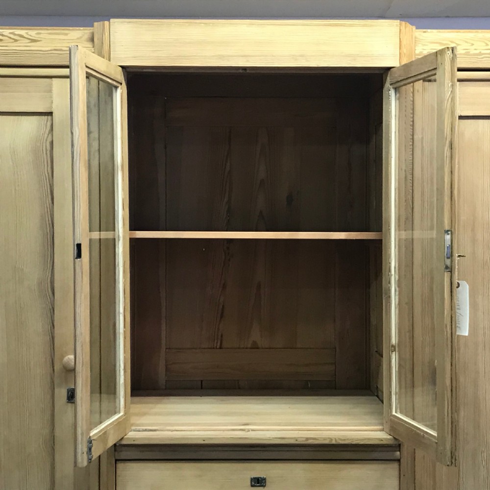 LARGE ANTIQUE PINE COMPACTUM WARDROBE (DISMANTLES) View IV