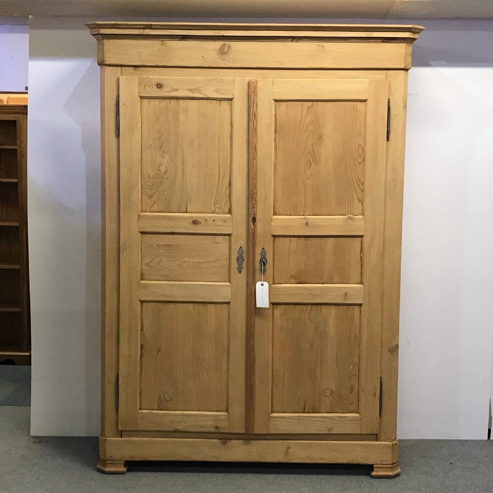 FRENCH ANTIQUE PINE WARDROBE (DISMANTLES)