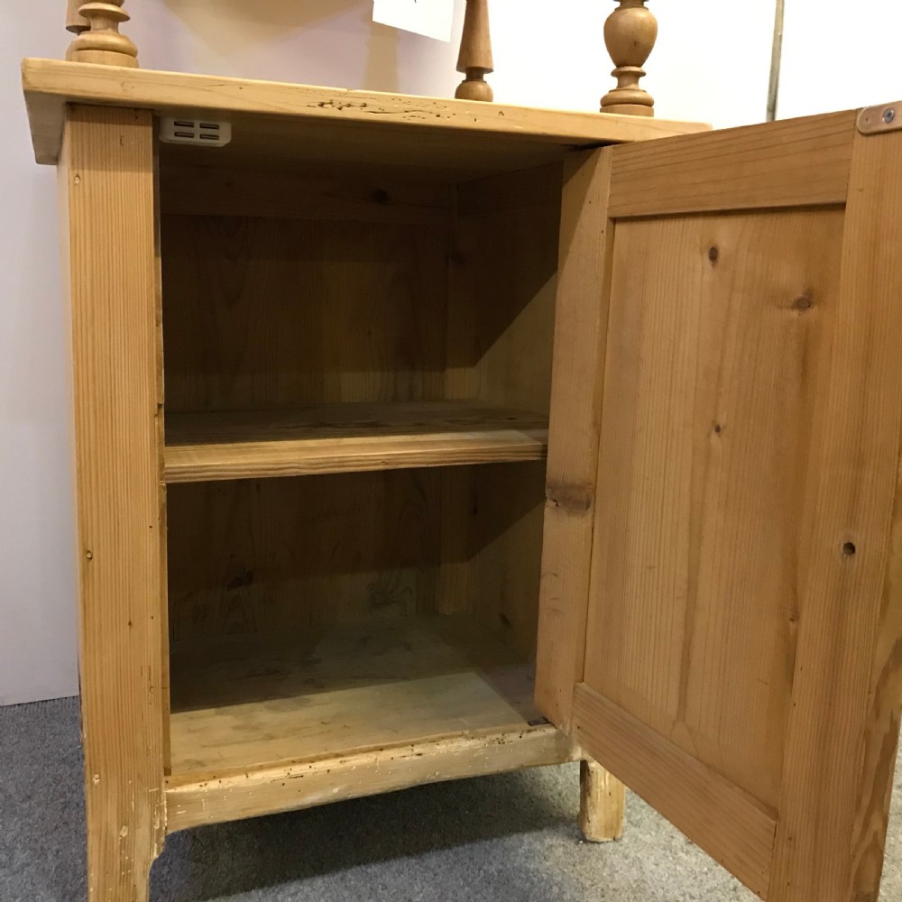 ANTIQUE PINE BEDSIDE CABINET View V