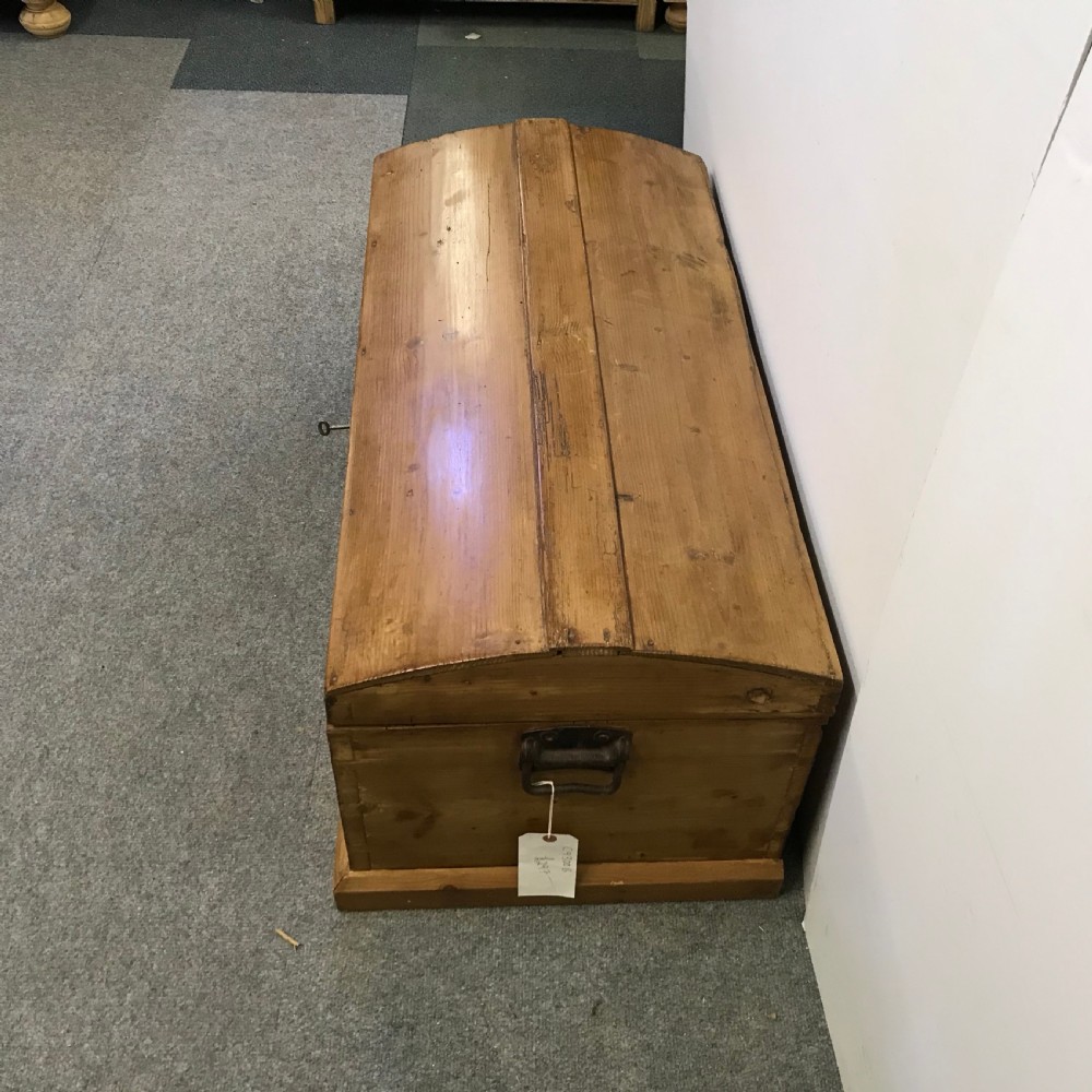 SMALL OLD ENGLISH POLISHED PINE TRUNK View III