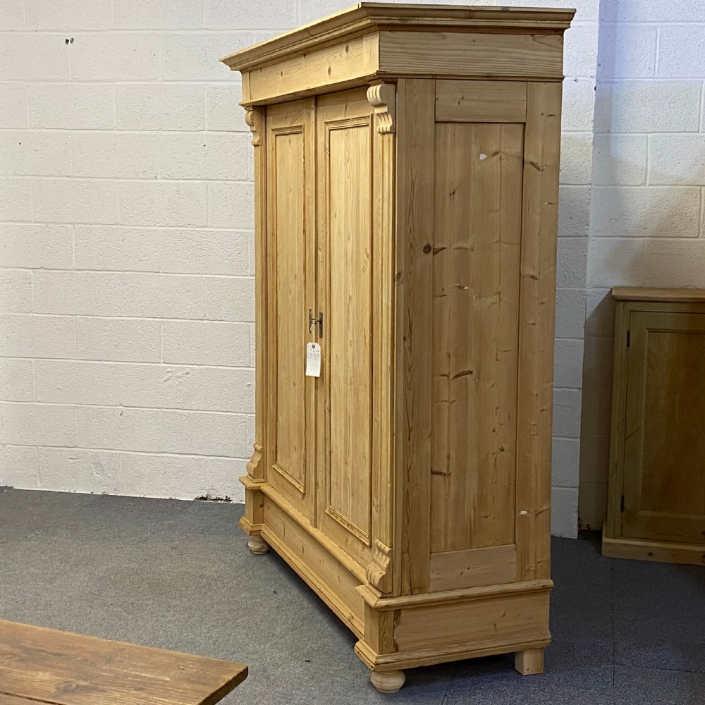 LARGE DOUBLE ANTIQUE PINE WARDROBE (DISMANTLES) View IV