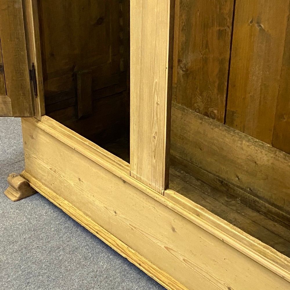 BEAUTIFUL LATE 1800'S LARGE DOUBLE PINE WARDROBE (DISMANTLES) View III