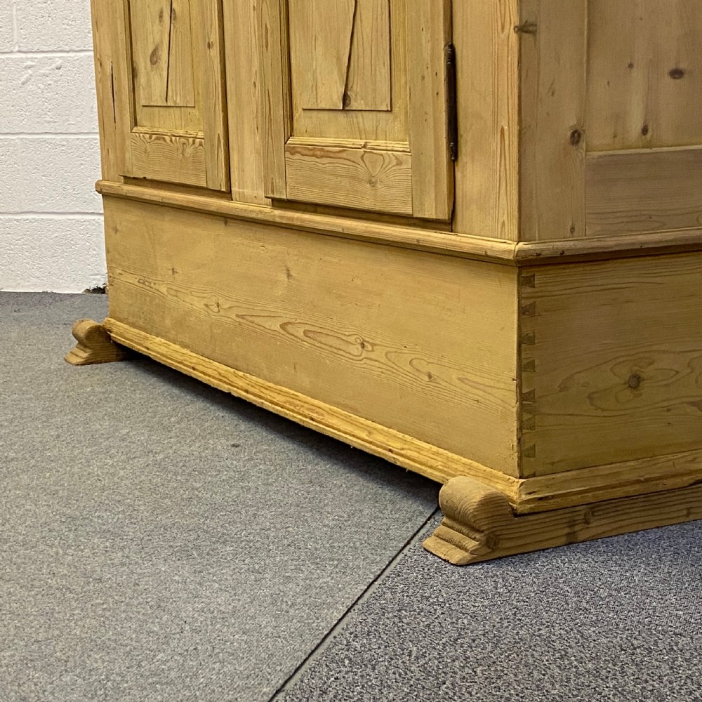 BEAUTIFUL LATE 1800'S LARGE DOUBLE PINE WARDROBE (DISMANTLES) View VII