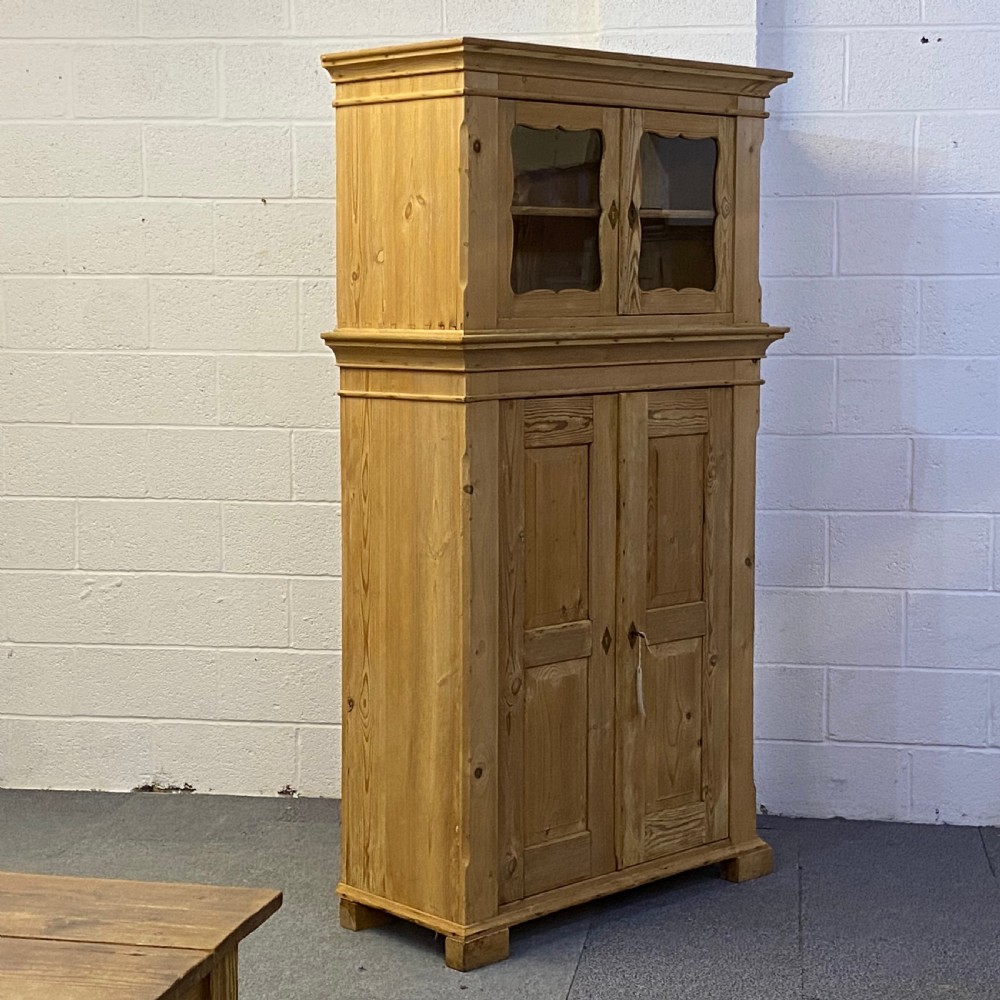ANTIQUE PINE GENTLEMANS DRESSER View III