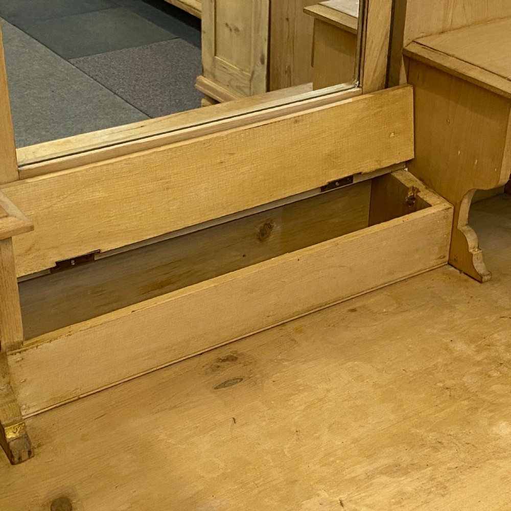 ENGLISH EDWARDIAN PINE & SATINWOOD DRESSING CHEST  View V