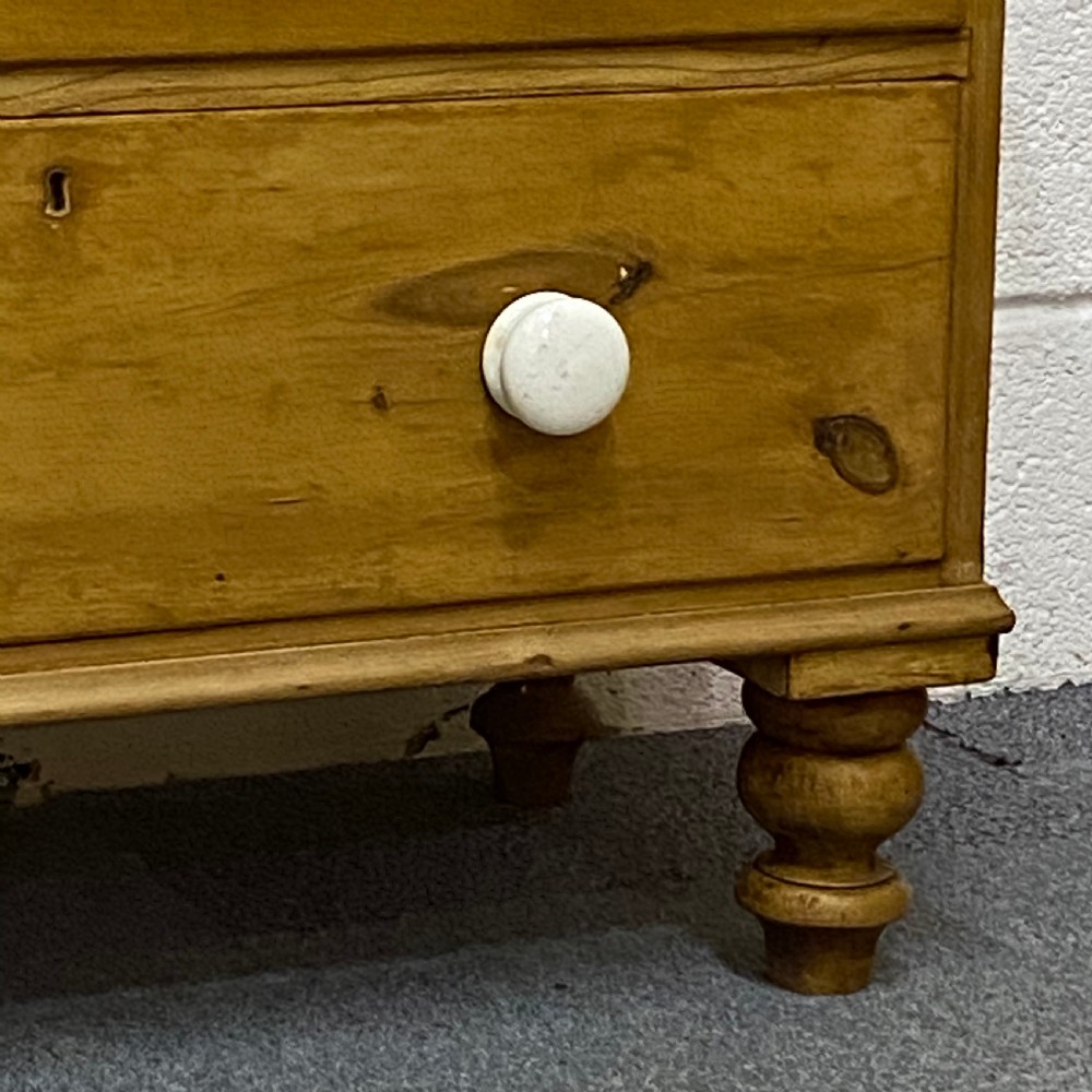 A WAXED ENGLISH VICTORIAN PINE CHEST OF DRAWERS View VI