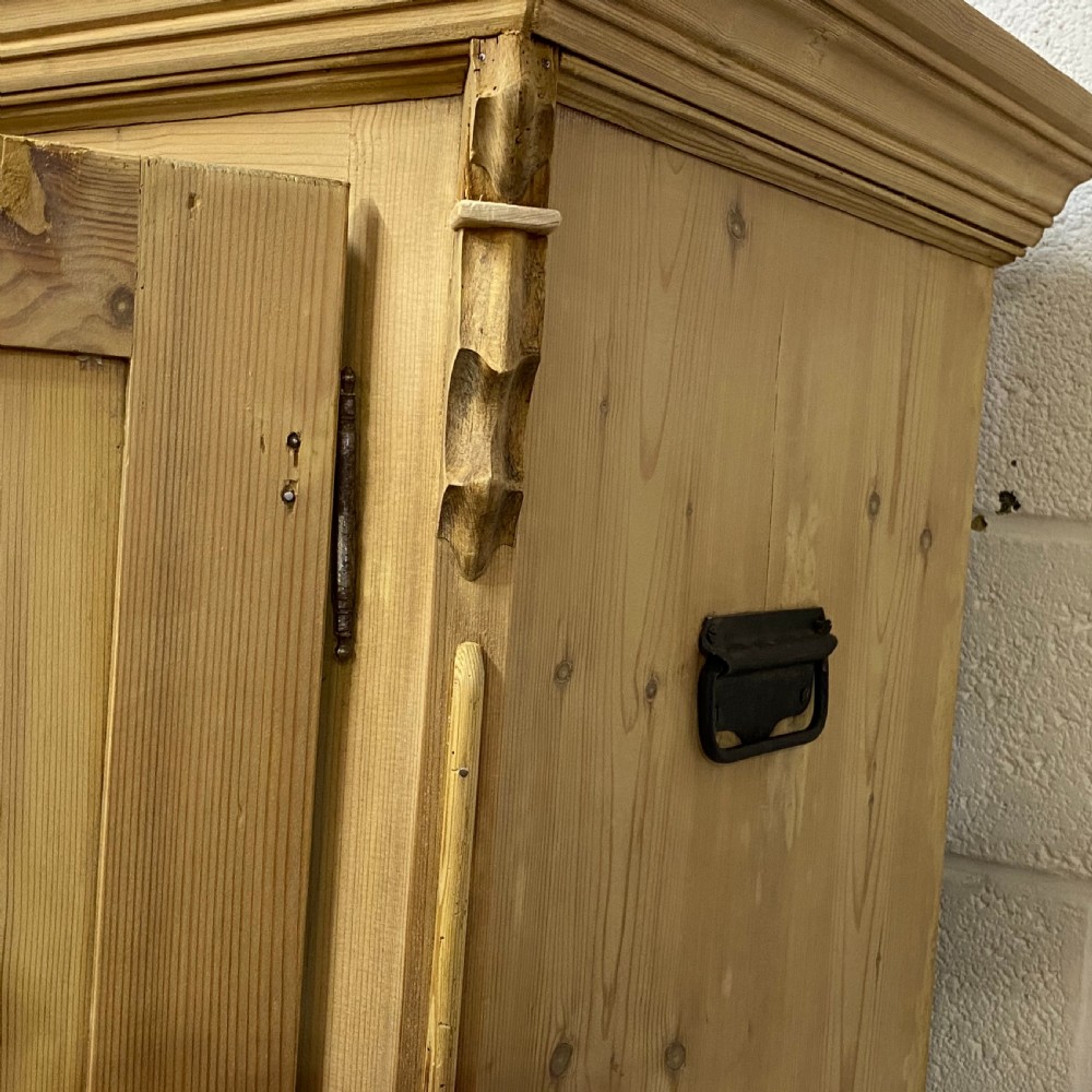 ANTIQUE PINE PORTABLE CAMPAIGN CUPBOARD   View VII