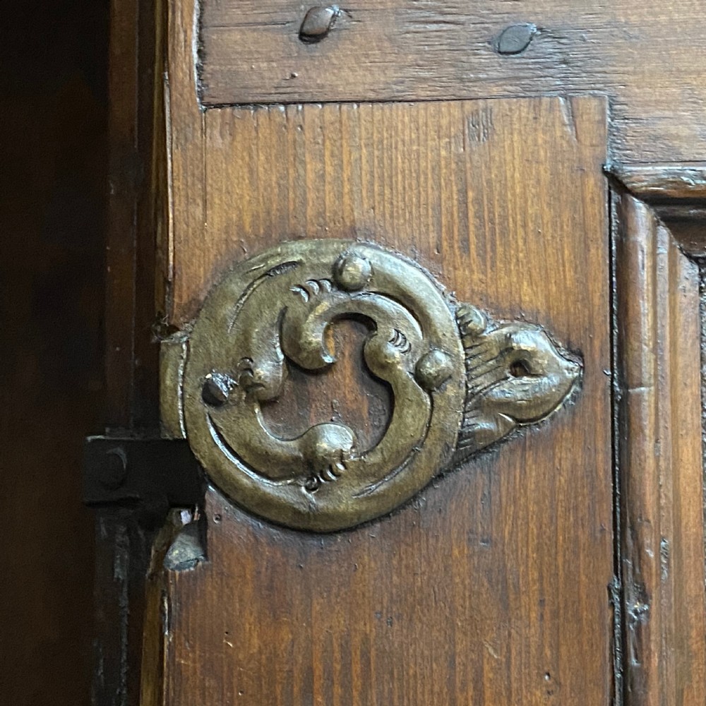 Stunning Very Early Antique Pine Wardrobe  View X