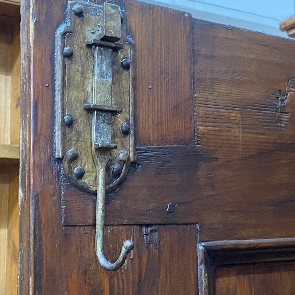Stunning Very Early Antique Pine Wardrobe  View XII