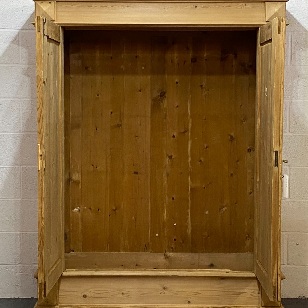 ANTIQUE CONTINENTAL PINE DOUBLE WARDROBE (DISMANTLES) View V