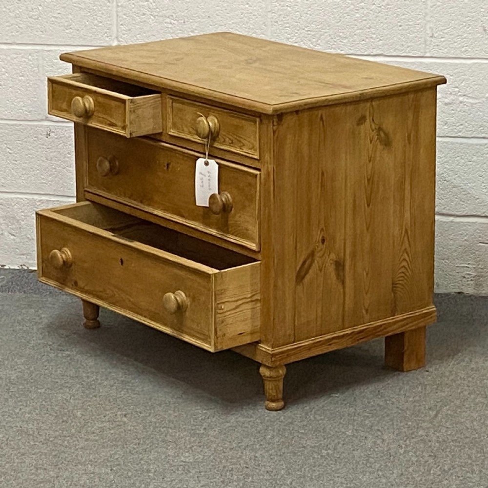 Small Old Pine Chest Of Drawers View IV