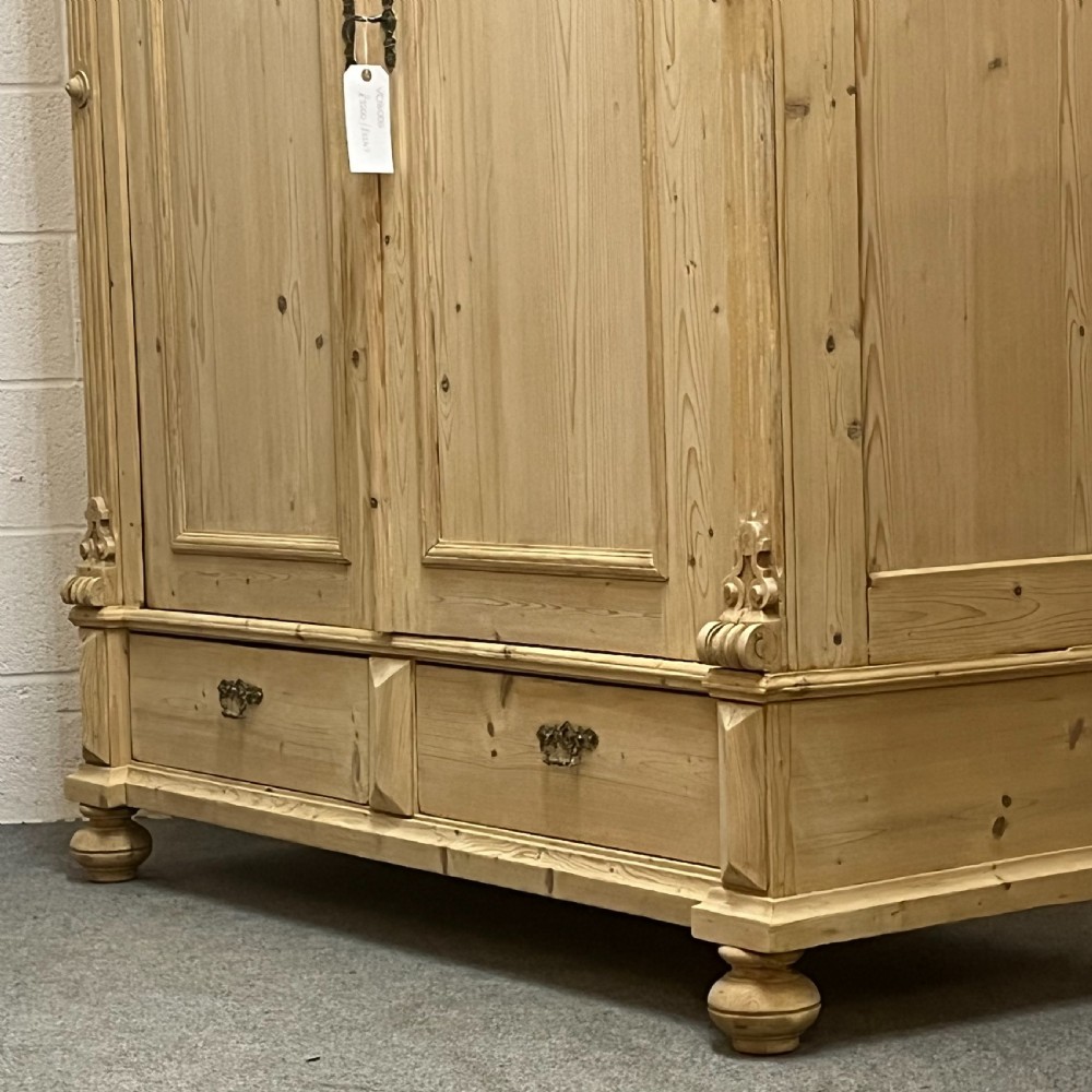 Very Large Antique Pine Wardrobe Which Dismantles  View VII