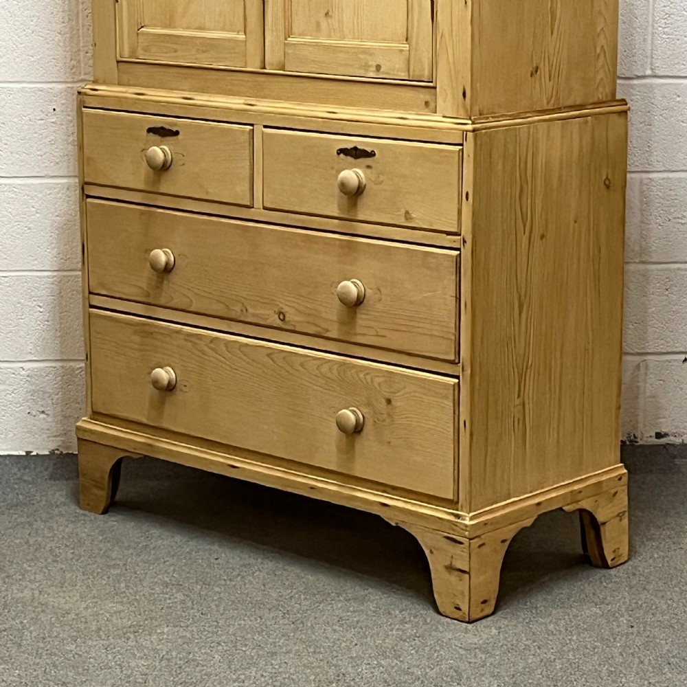 EARLY VICTORIAN PINE LINEN PRESS View IV