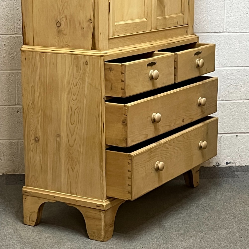 EARLY VICTORIAN PINE LINEN PRESS View V