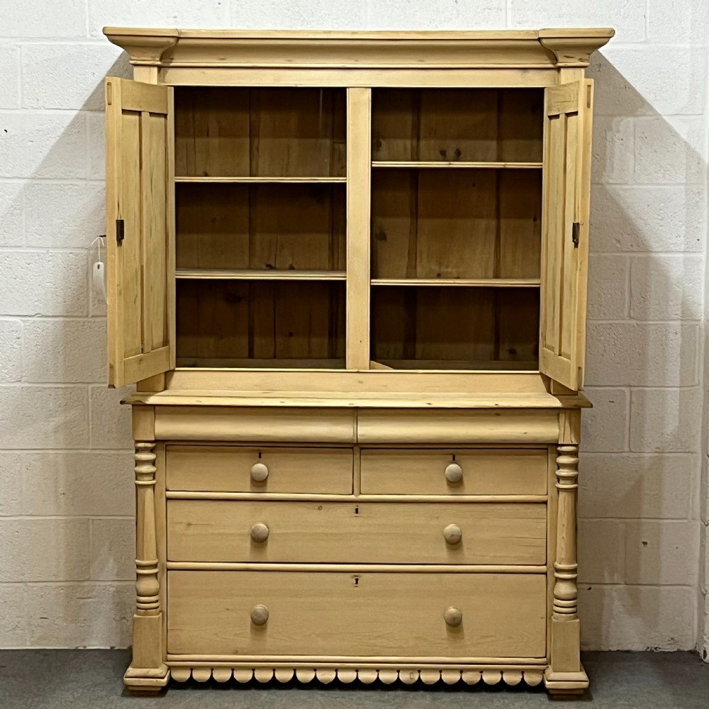 LARGE VICTORIAN PINE SCOTTISH LINEN PRESS