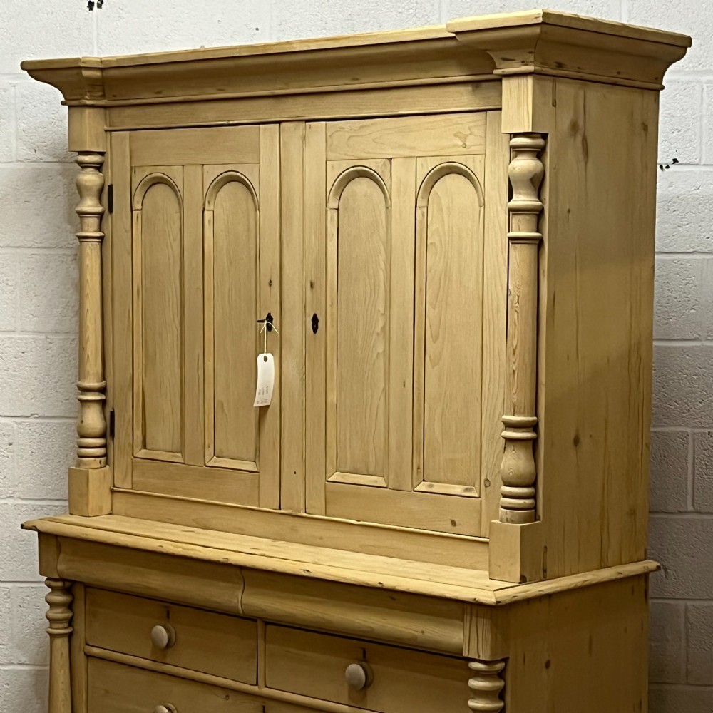 LARGE VICTORIAN PINE SCOTTISH LINEN PRESS View V