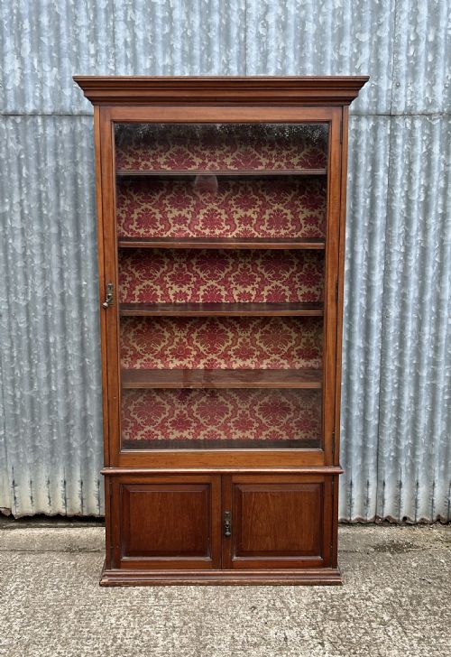 Victorian Mahogany Shop Cabinet/Shop Fitting.
