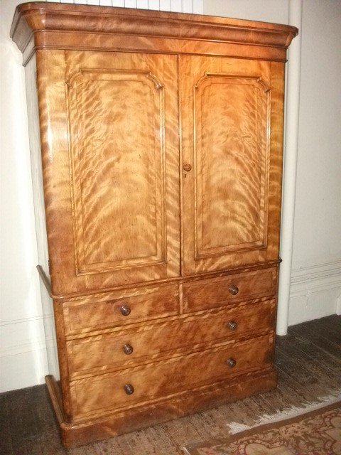 Victorian Satinbirch Linen Press