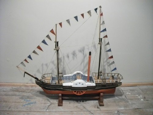 Model Paddle Steamer