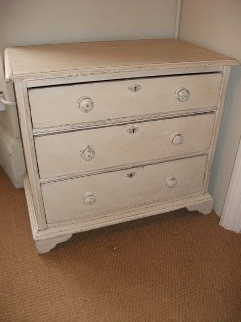 Early Georgian Painted Pine Chest of Drawers C1720