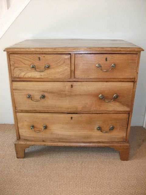 George III Elm Chest of Drawers