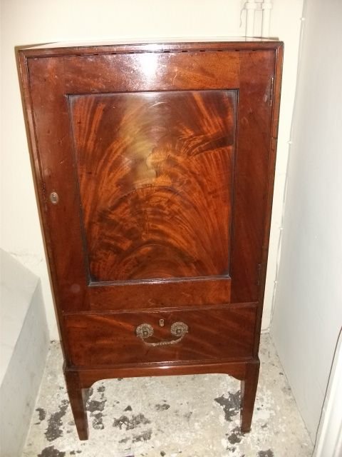 Regency Cabinet on Stand