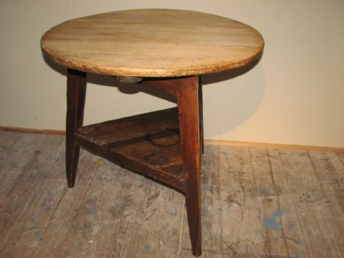 Pine & Ash Cricket Table