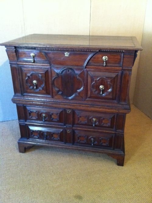 A William and Mary Oak and Snakewood Chest of Drawers C1690