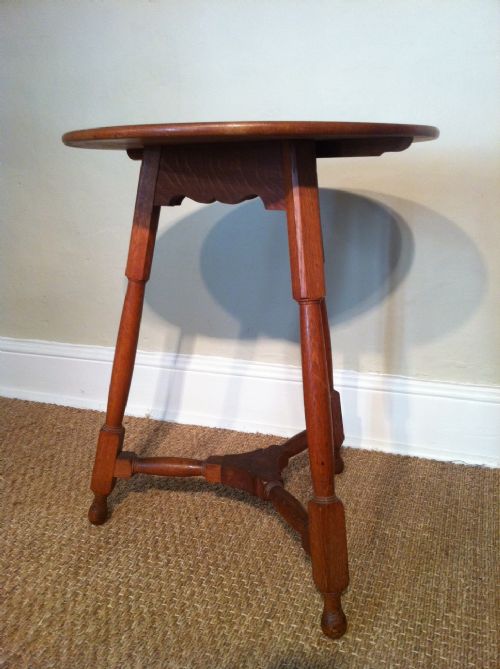 An Early  Heals Oak Cricket Table C 1915