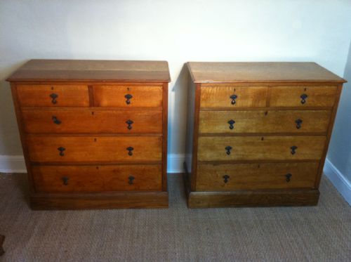 A Pair of Oak Chest of Drawers  C1930