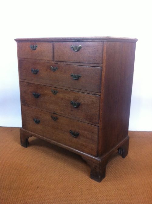 fig 1. A Georgian oak chest of drawers c 1800