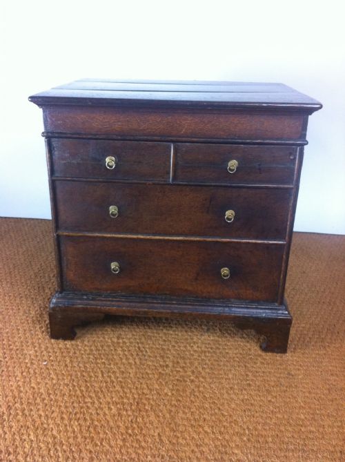 fig 1. A William and Mary oak box stool c 1700