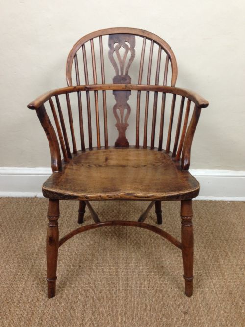 A 19thc Yew Wood Windsor Chair C 1840
