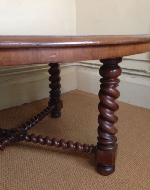 fig 1. A large 5ft 3 diameter Victorian walnut circular table c 1870 by C Hindley and Sons Oxford St London