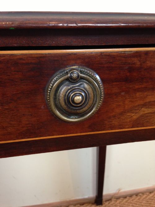 fig 1. A George 111 mahogany side table c 1800