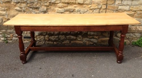 fig 1. An Arts and Crafts oak refectory table c 1910