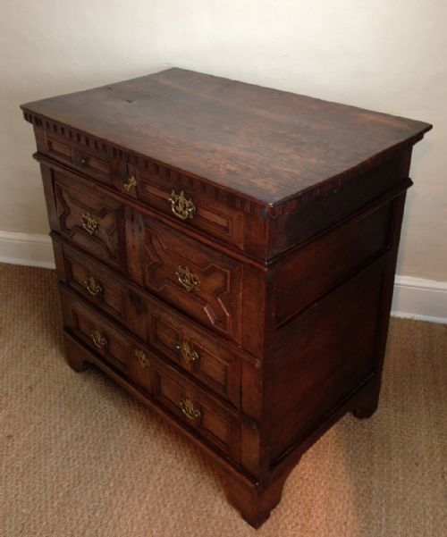 fig 1. A William and Mary walnut chest of drawers c 1690