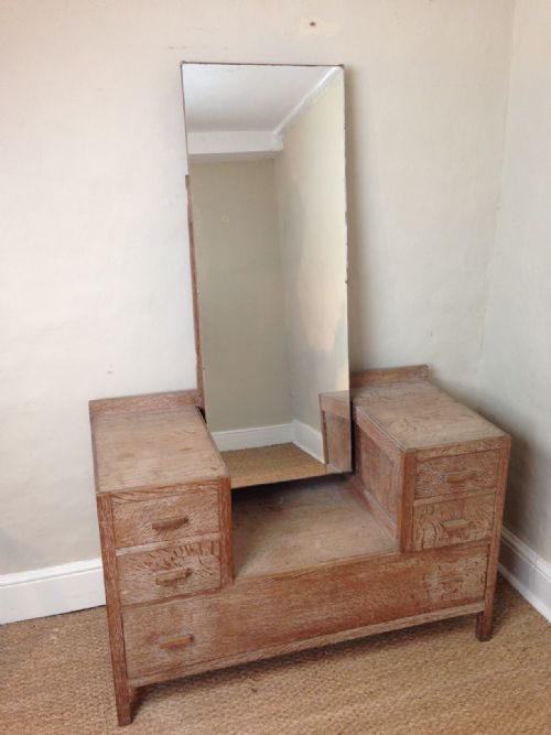 A Heals Oak Dressing Chest C 1930