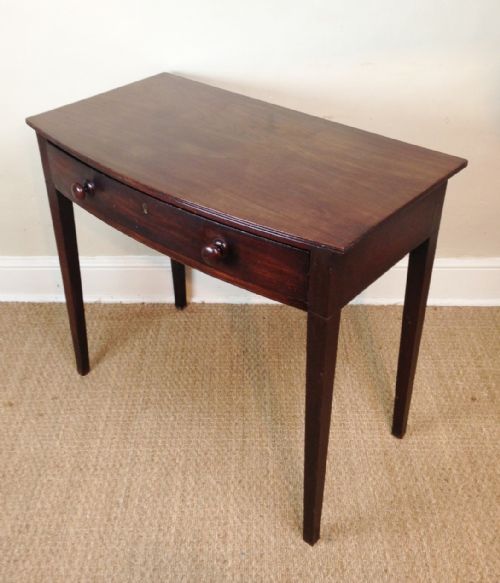 A Regency Mahogany Bowfront Side Table C 1820