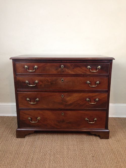 A Small George 111 Mahogany Chest of Drawers C 1790