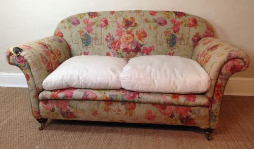 A Late Victorian 2 Seater Sofa C 1900