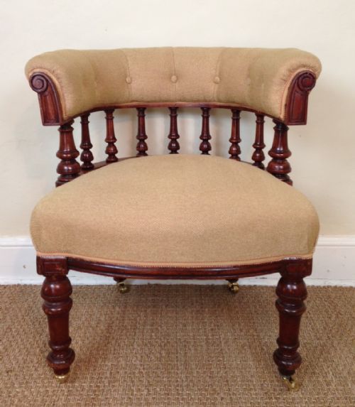 A Victorian Walnut Desk Chair C 1880