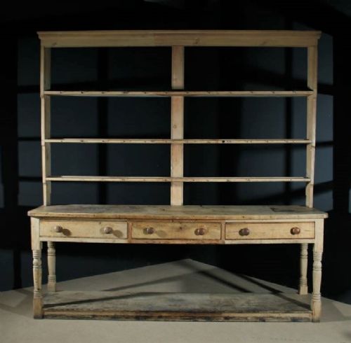 A Large Late George 111 Pine Dresser and Rack . West Country Circa 1820.