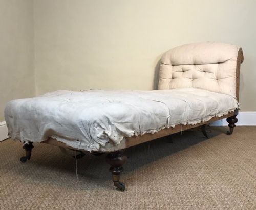 A Large Early Victorian Walnut Daybed Circa 1860 Attributed to Holland and Sons